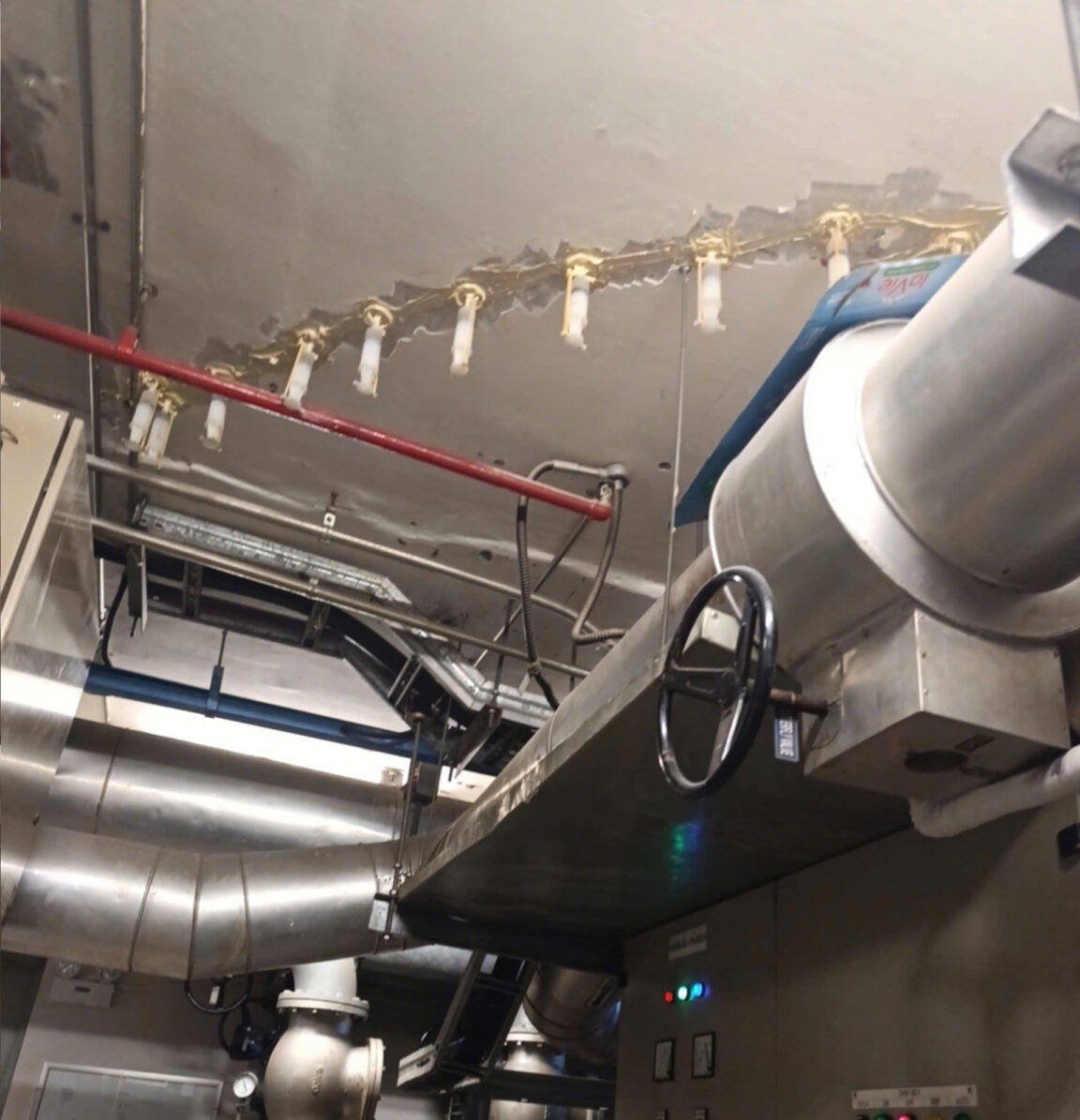 xu-ly-ro-ri-nuoc-tang-ham-gia-re